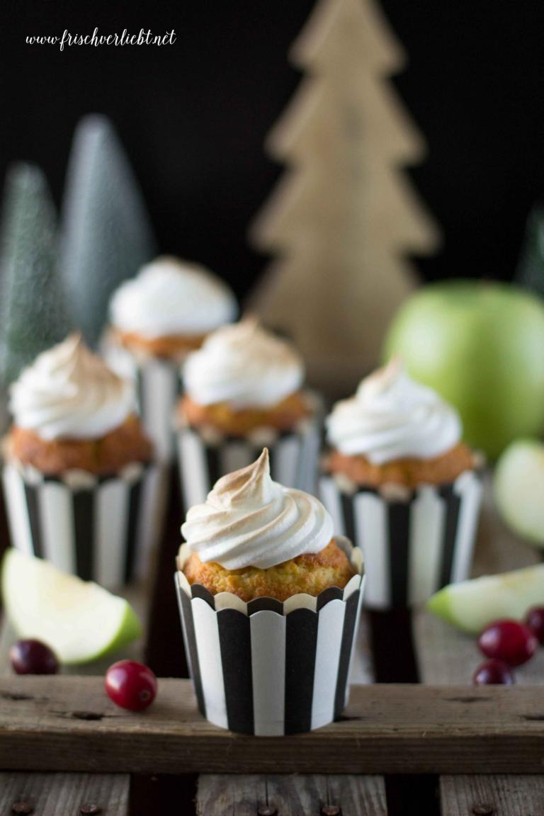 Apfel-Cupcakes mit Baiser und Karamell-Sauce - Frisch Verliebt - mein ...
