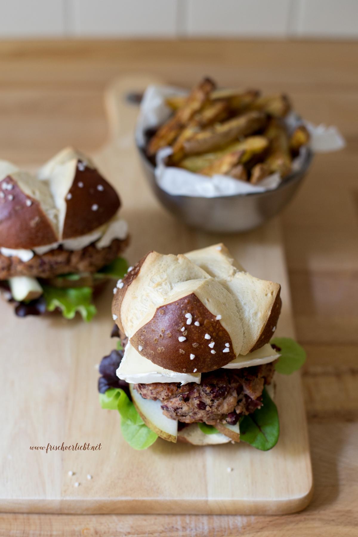 Burger mit Birne und Kichererbsen Patty Frisch Verliebt