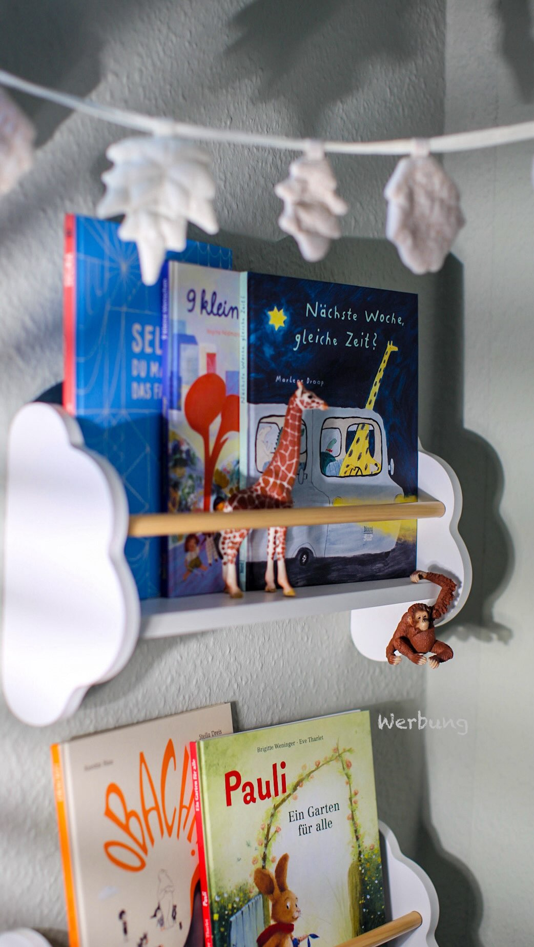 📚 Auf der Suche nach neuen Kinderbüchern? (Werbung | Rezensionsexemplare) 

Hier kommen fünf liebevoll gestaltete Bilderbücher vom @nordsuedverlag, die du dir unbedingt anschauen solltest:

📖 Nächste Woche, gleiche Zeit? - von Marlene Droop
📖 9 kleine Menschen - von Regina Feldmann
📖 Selma, du machst das falsch - von Tini Malina
📖 Pauli - Ein Garten für alle - von Brigitte Weninger
📖 Obacht - von Kerstin Hau 

💜 Welches Kinderbuch wird bei euch ganz doll liebt? 

✨ Kinderbücher | Bilderbücher | Vorlesen | Leseförderung | Buchtipps | Familienzeit